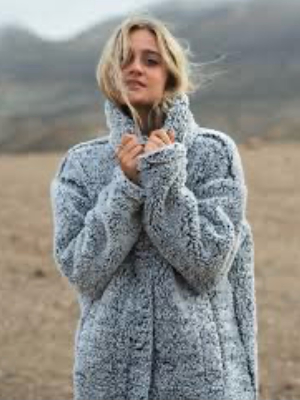 Billabong NWT Light Gray Teddy Sherpa Jacket